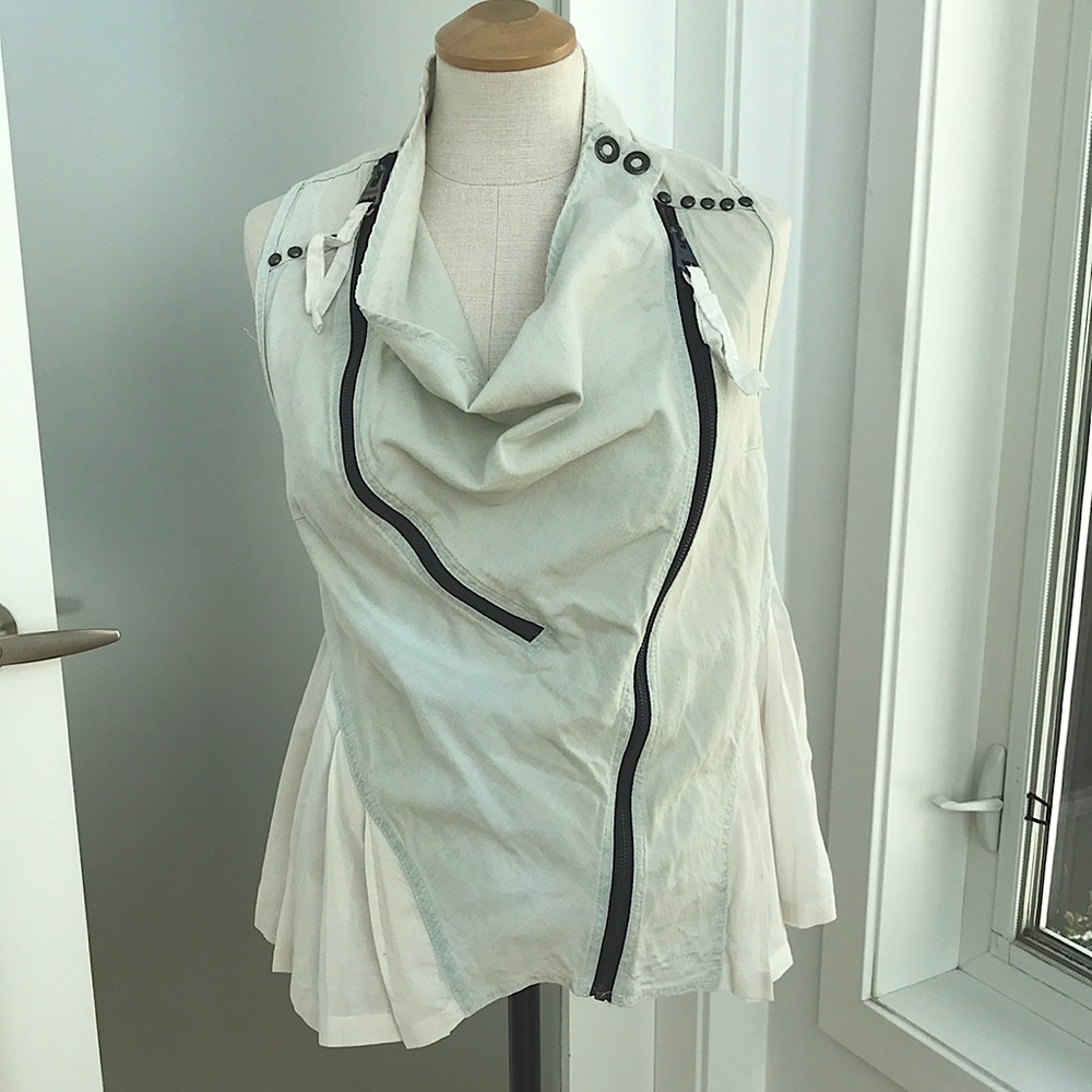 Firetrap zipper vest/top